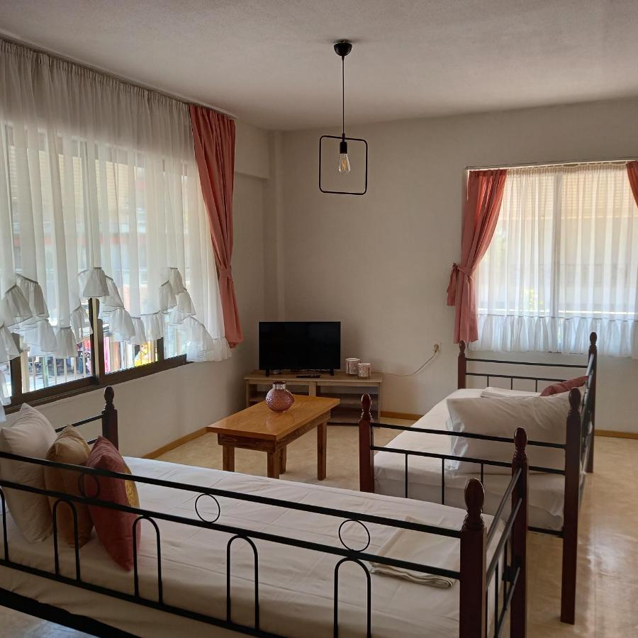 Μαρου Rooms Olympiakí Aktí 外观 照片
