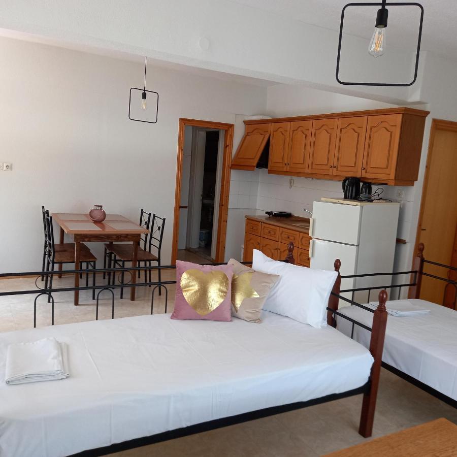 Μαρου Rooms Olympiakí Aktí 外观 照片