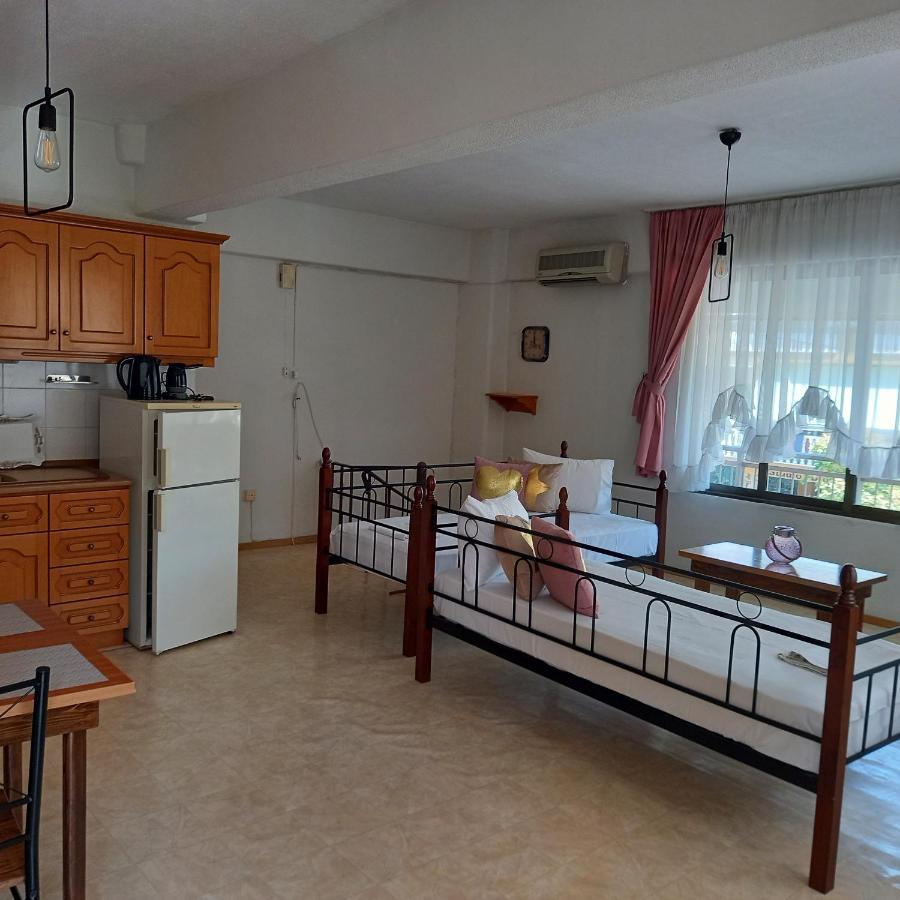Μαρου Rooms Olympiakí Aktí 外观 照片
