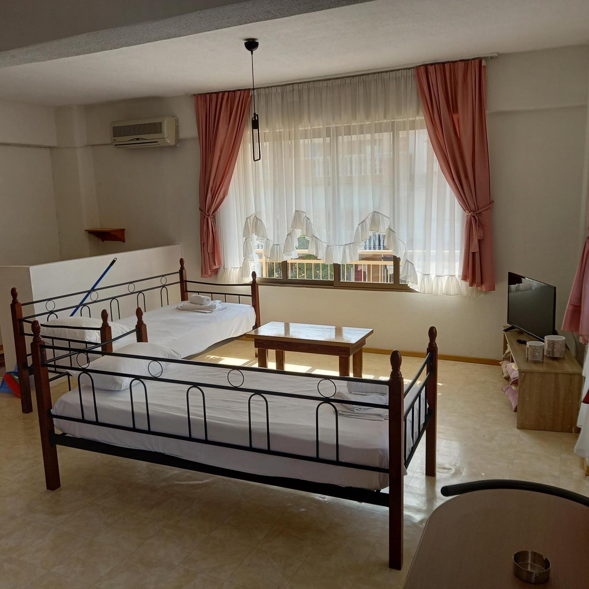Μαρου Rooms Olympiakí Aktí 外观 照片