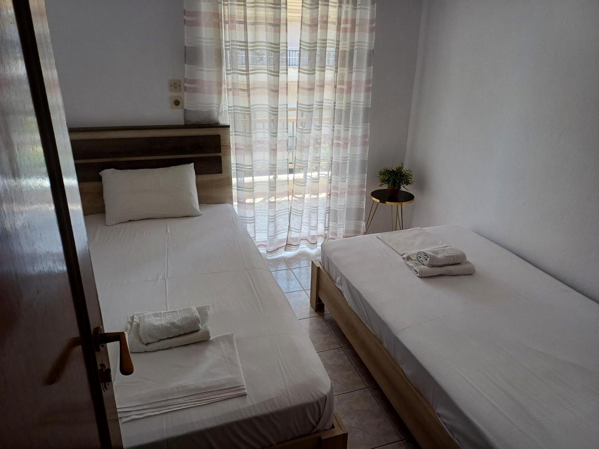 Μαρου Rooms Olympiakí Aktí 外观 照片